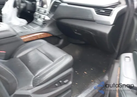 2017 Chevrolet Suburban Premier z USA, uszkodzony, nr VIN 1GNSKJKC2HR175185